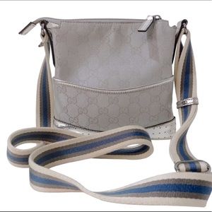 🌸GUCCI (RARE Authentic) CROSSBODY BAG Silver, Pre-loved.